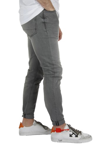 Dusty Men Gray Jeans |X Arrow®